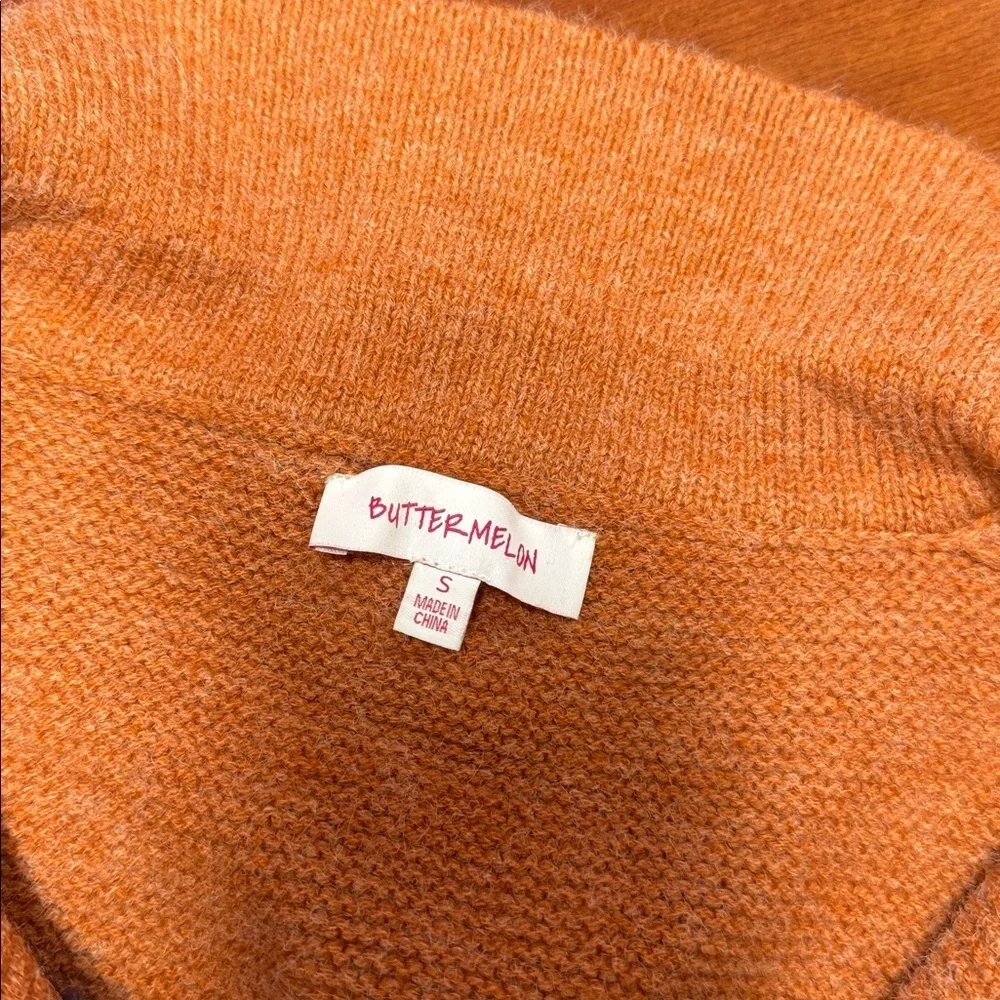 Buttermelon cropped sweater S // 011711